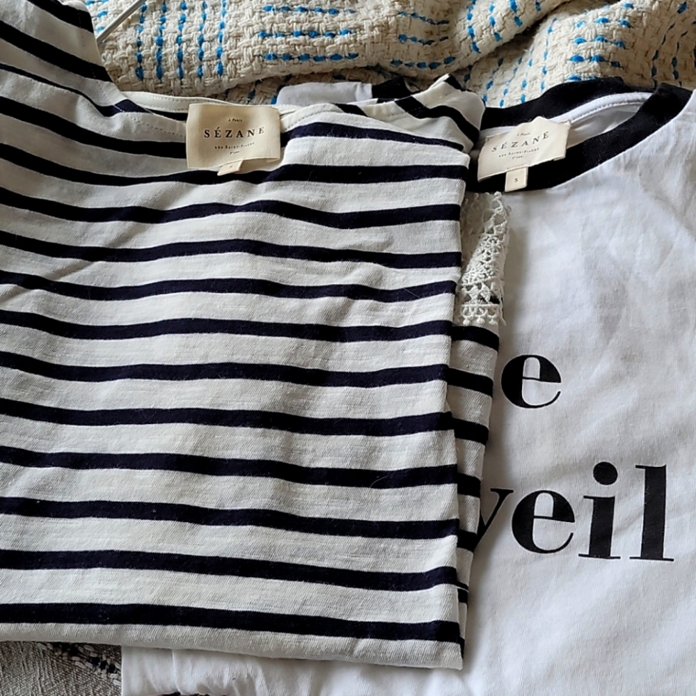 Lot: 2 Sezane tshirt EUC size S